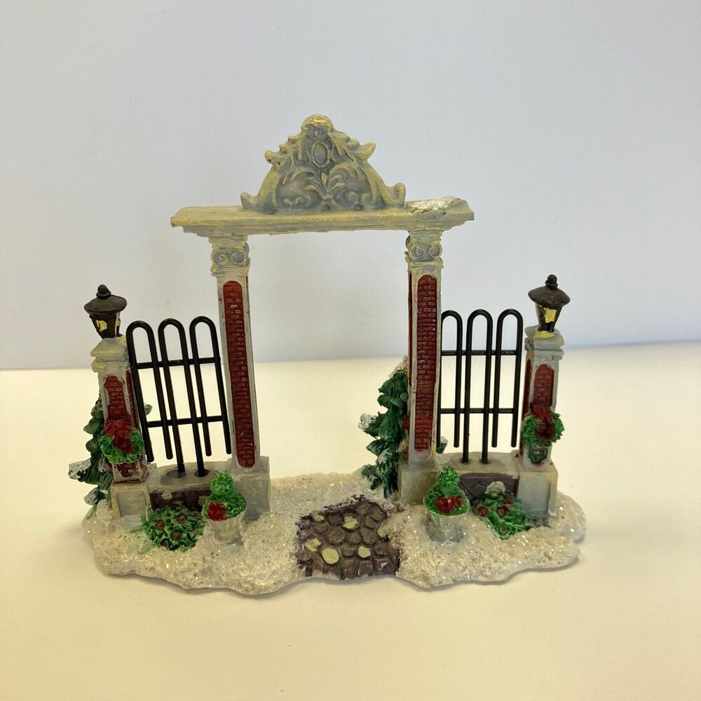 Cobblestone Corners 2004 Entrance Flat Archway Windham Heights Christmas Village